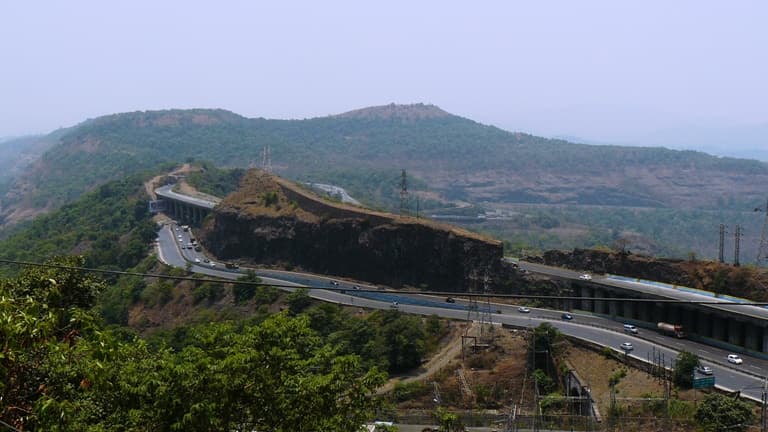 Mumbai–Pune Expressway winding through the hills near Lonavala